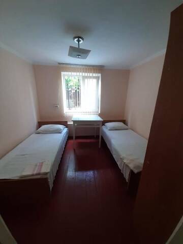 Фото номера Двухместный номер с 2 отдельными кроватями Гостевой дом Guesthouse Akop &amp; Laura г. Цандрыпш 2