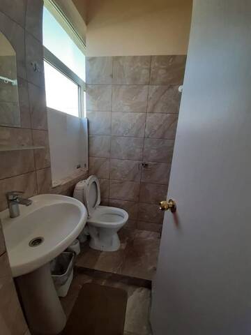 Фото номера Четырехместный номер с собственной ванной комнатой Гостевой дом Guesthouse Akop &amp; Laura г. Цандрыпш 2