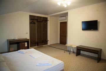 Фото номера Люкс с 1 спальней Гостевой дом Valentina Guest House г. Цандрыпш 3