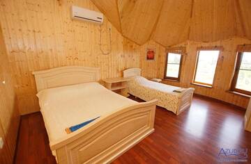 Фото номера Роскошный трехместный номер Отель Ararat House г. Цандрыпш 8