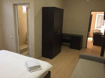 Фото номера Семейный люкс Гостевой дом Victoria Guest House г. Цандрыпш 9