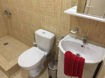 Фото номера Семейный люкс Гостевой дом Victoria Guest House г. Цандрыпш 15