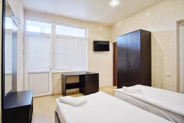 Фото номера Семейный люкс Гостевой дом Victoria Guest House г. Цандрыпш 26
