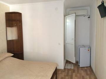 Фото номера Люкс Гостевой дом Hotel Damir г. Цандрыпш 6
