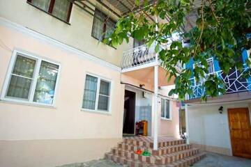 Фото номера Семейный люкс с балконом Гостевой дом Mila Guest House г. Цандрыпш 3