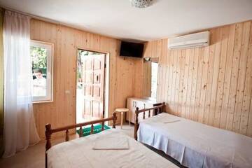 Фото номера Люкс Гостевой дом Mila Guest House г. Цандрыпш 6
