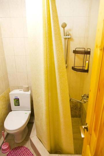 Фото номера Классический трехместный номер Гостевой дом Guest House U Larisy г. Цандрыпш 4