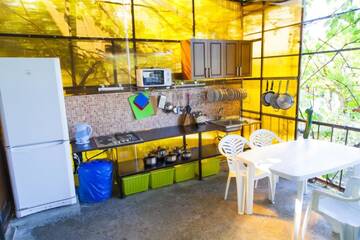 Фото номера Бюджетный двухместный номер с 1 кроватью Гостевой дом Guest House U Larisy г. Цандрыпш 7