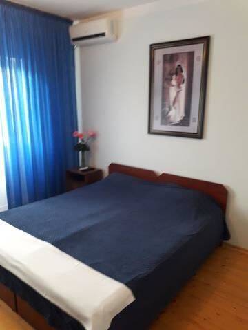 Фото номера Роскошный трехместный номер Гостевой дом Zhanna Guesthouse г. Цандрыпш 6